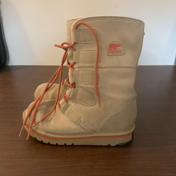 Sorel Tan Boots Youth Size 1 - Picture 1 of 9